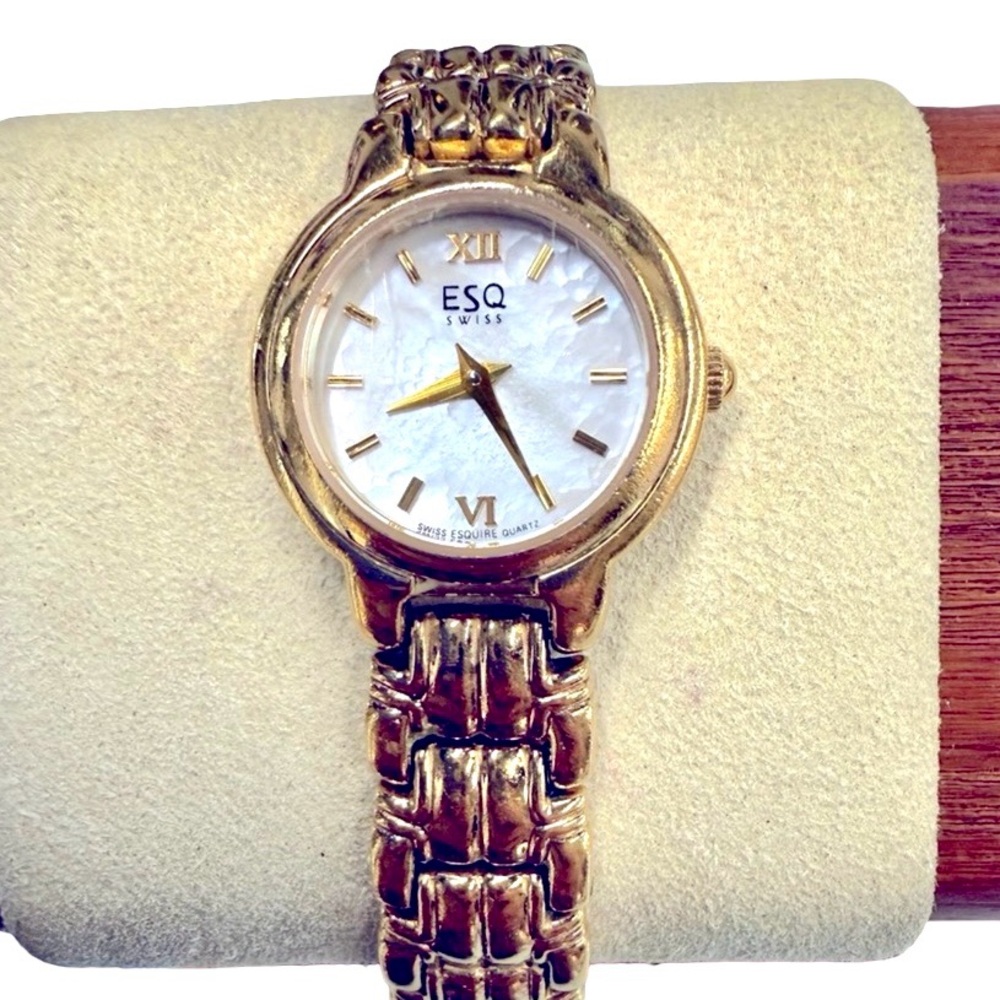 ESQ Swiss Women Gold Tone Watch 100515 Date 6.25” New‎ Battery